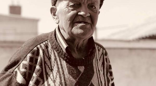 bunicii nu mor niciodata ci doar i i schimba adresa