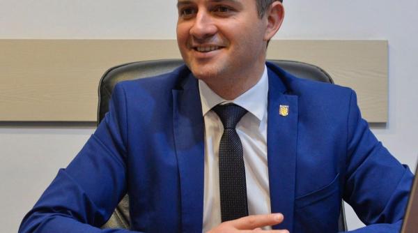 cosmin butuza secretar de stat vrea sa puna centenarul pe tricoaie