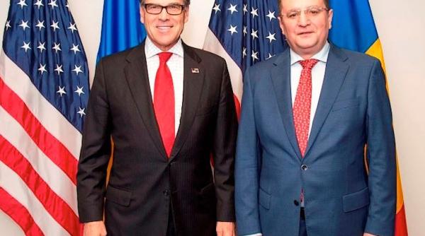 rick perry la summit ul initiativei celor trei mari de la bucuresti