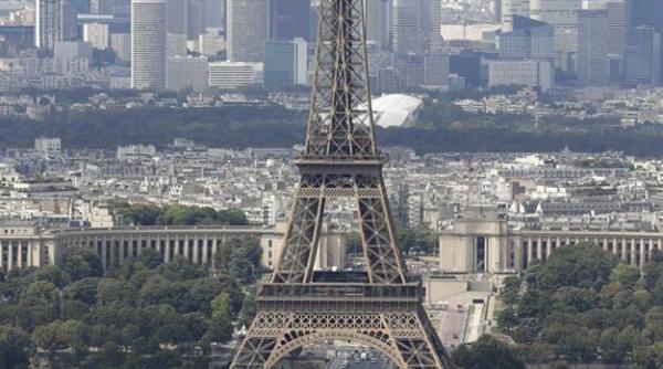 turnul eiffel se redeschide in aceasta diminea a