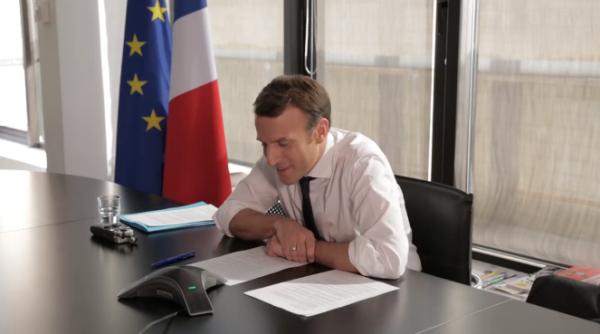 scandalul benalla macron in corzi intre marte i jupiter fran a cade inapoi pe pamant ca un meteorit