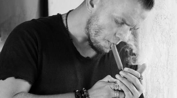 armin van buuren untold 2018 codin maticiuc video fabulos