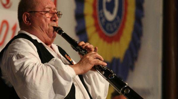 dumitru farcas inmormantare in gradina casei parintesti