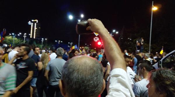 protest 10 august criza de epilepsie in pia a victoriei