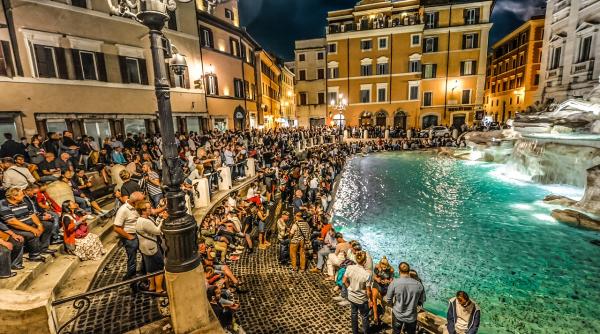 turist roman arestat la fontana di trevi s a crezut in romania