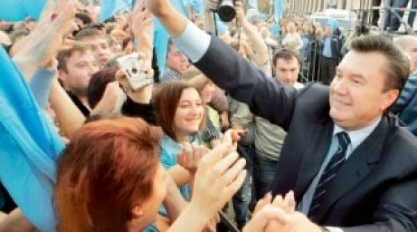 proces ianukovici justi ia cerere de inchisoare pentru inalta tradare