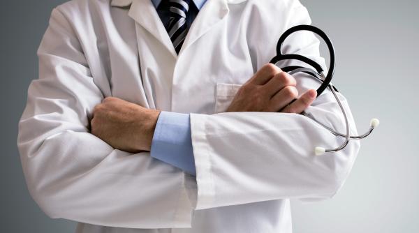 medicii reziden i cu stagii in strainatate nelasa i sa lucreze in romania mesaj disperat