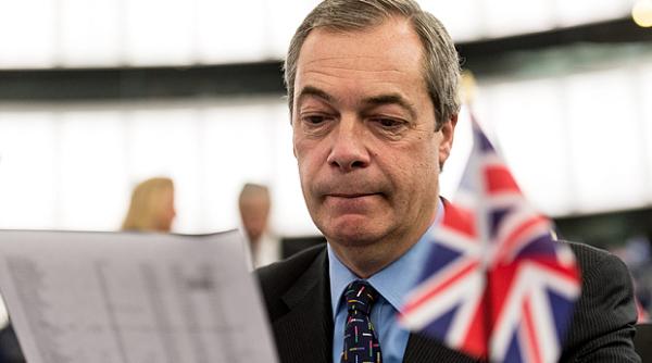 nigel farage revine in politica