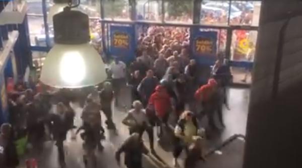 reduceri magazin de bricolaje romanii s au calcat in picioare