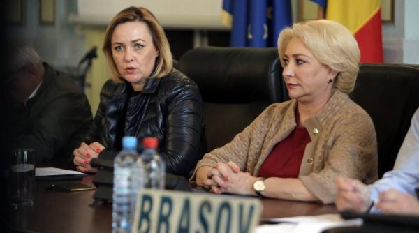 carmen dan violen e protest protestatarii pasnici folositi