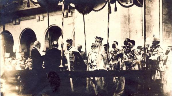 1916 ce poem de credin a i a fost dedicat regelui