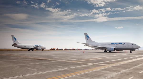 aeronava intoarsa de trei ori din cursa catre oradea