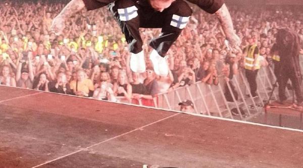 post malone avion aterizare fortata la new york