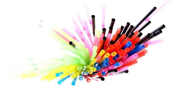 california decizie privind utilizarea paielor din plastic in restaurante