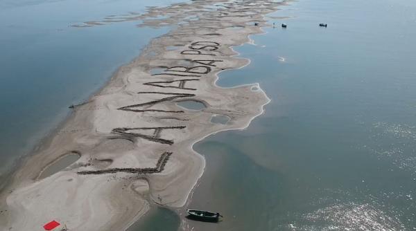 protestatarii mesaj imens anti psd pe o insula video