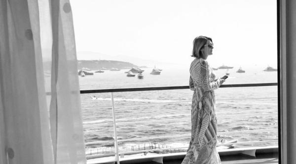 alessandra stoicescu anun ul serii