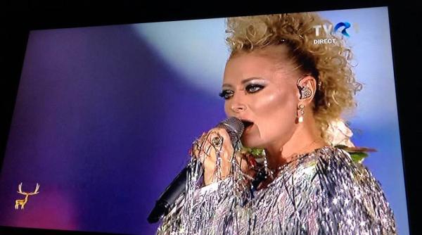 delia i a salutat soacra de pe scena cerbului de aur