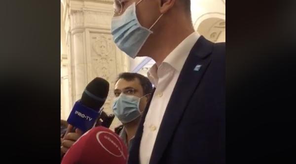 parlamentarii usr cu ma ti pe fa a prima zi de sesiune parlamentara