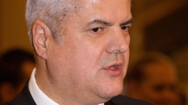 adrian nastase romanii sunt de fapt catolici chiar mai catolici decat papa