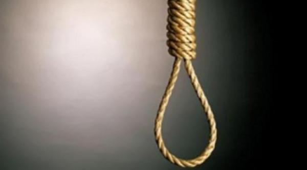 constan a doua persoane spanzurate in aceea i zi