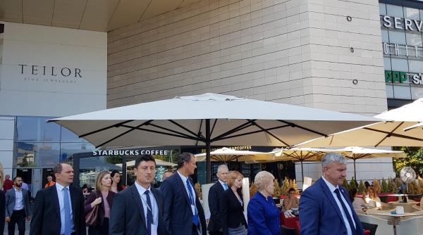 summitul celor trei mari pre edintele lituaniei la cumparaturi in afi