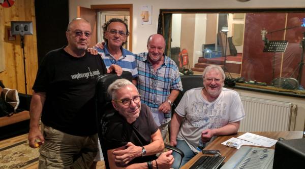 arti ti de top lanseaza o melodie simbol pentru romania