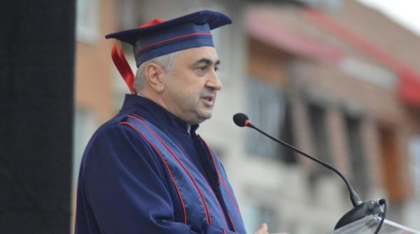 ministrul educa iei valentin popa a demisionat