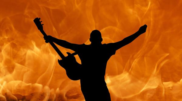 muzica rock interzisa in romania mihai voicu hai i cu asta la referendum