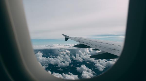 incident aviatic in pacific  pasageri salvati de localnicii de pe o insula