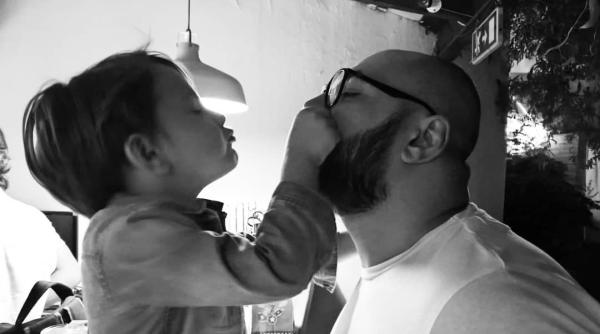 cristian mitrea fiu dialog delicios de ce esti nefericit imi lipseste o fericire