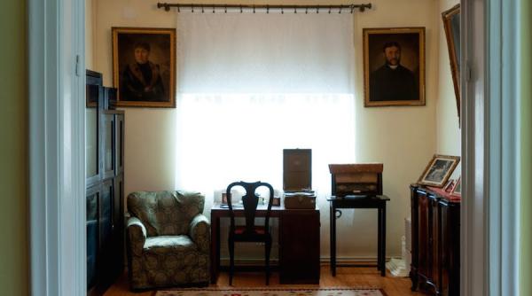 ateliere creative pentru familii la casa memoriala george bacovia