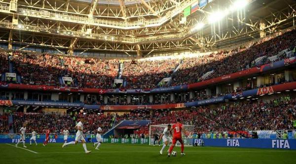 uefa ancheta dupa incidentele provocate de suporterii sarbi in champions league