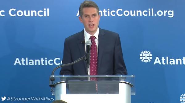 un nou pas pentru inrautatirea relatiilor cu rusia declaratia ministrului apararii britanic