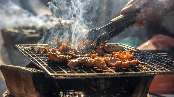 gratar in curtea spitalului sa nu afectam programul alimentar