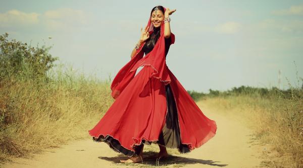 metoo in india filmari oprite a obligat o sa se dezbrace