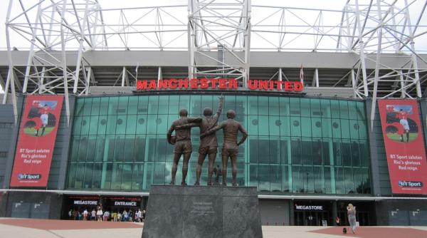 manchester united un print arab vrea sa cumpere clubul