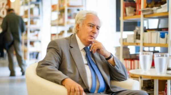 lucian boia decorat de ambasadorul germaniei