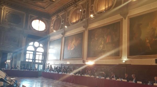 tudorel toader aviz comisia de la venetia replica pentru klaus iohannis