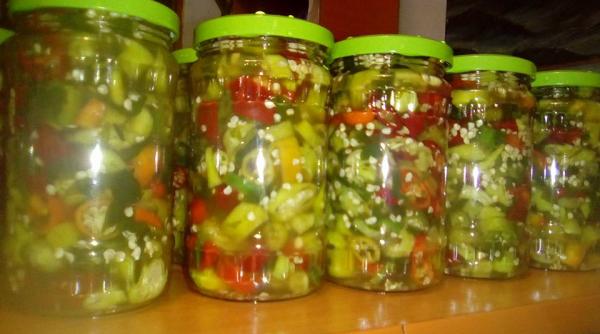 ardei iuti bulgaresti in otet cea mai gustoasa reteta