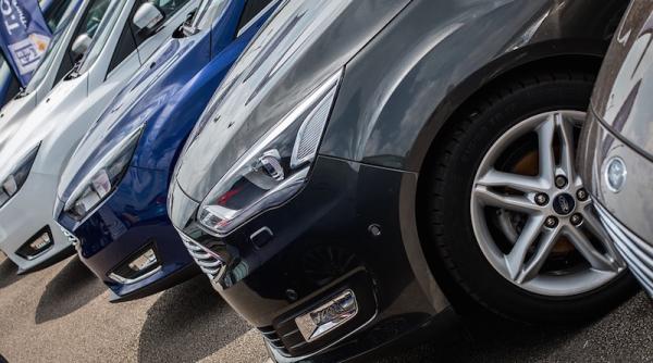 ford masini rechemate la service modelul vizat