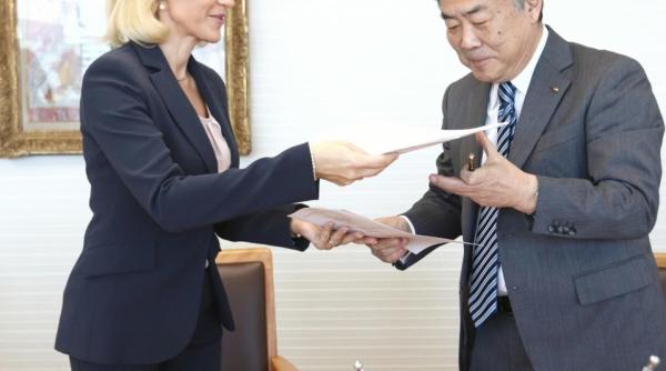 spitale bucuresti  investitii  gabriela firea  document semnat in japonia