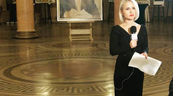 coroana regala pe stema csiki camelia am o veste minunata