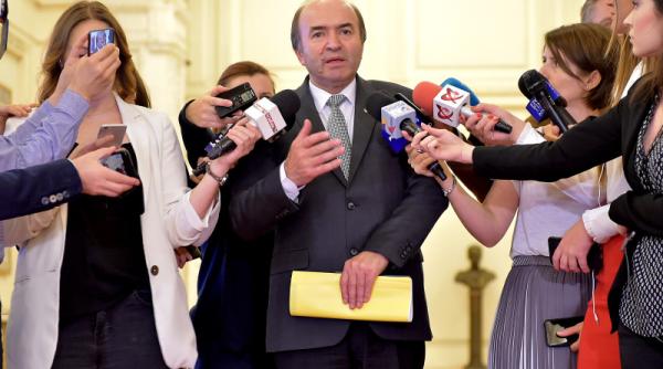 toader  eroare  savaliuc  poate sa compromita procedura de revocare a lui augustin lazar