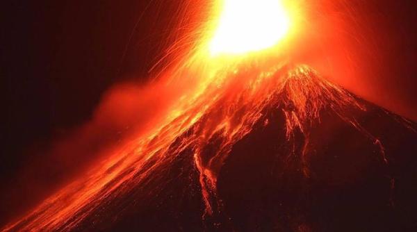 vulcanul fuego pana la 15 explozii pe ora