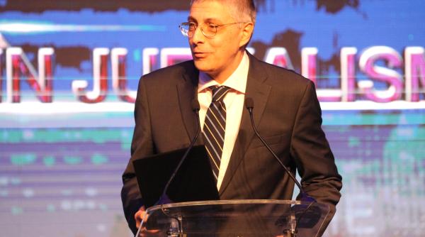 val valcu dc news premiul pentru excelenta in jurnalism economic la gala topul national al firmelor