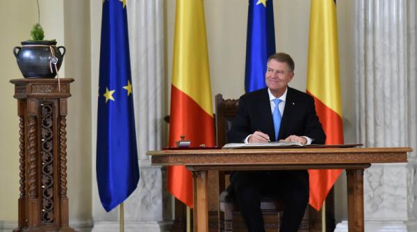 iohannis catre tineri  va invit sa intrati in politica
