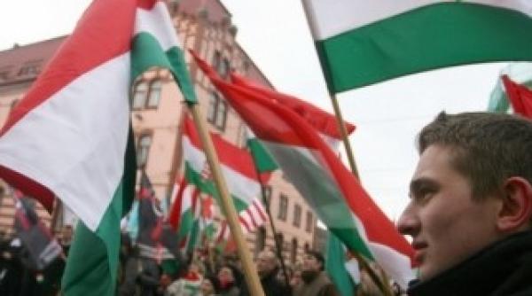 miting pentru autonomia tinutului secuiesc la sfantu gheorghe