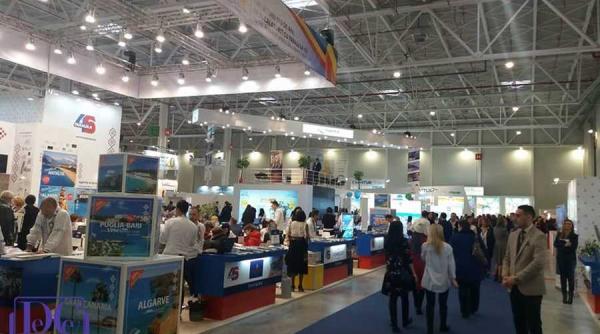 targ de turism romania stand inedit