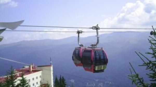 turism romania  spatii cazare  doua camere din trei   goale