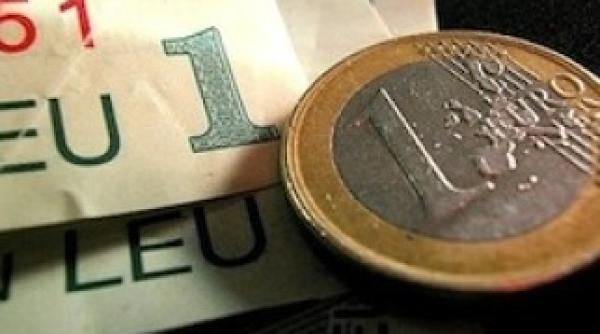 curs valutar 15 noiembrie leul pierde teren